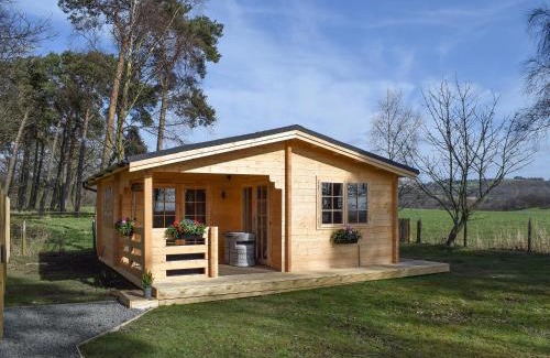 Dunfermline House | Pinewood Cabin