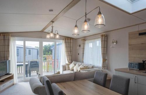 Wells-next-the-Sea Cabin | Pinewoods Beach Luxe no.1 – no dogs