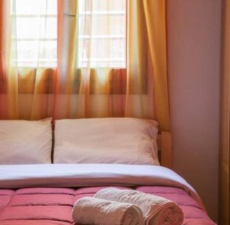 Drepano Apartment | Pink house