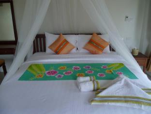 Ko Lanta Hotel | Pinky Bungalow Resort & Villa - SHA Extra Plus