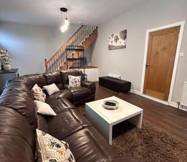 Cowling House | Pinnacle inn Cowling