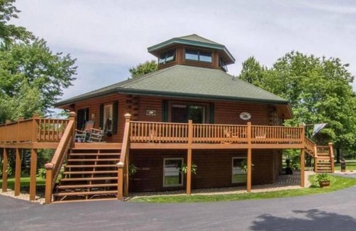 Swanton House | Pinnacle Paradise! Hot Tub! Dock Slip included!