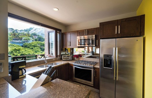 Romantic Zone Apartment | Pinnacle Resorts 220