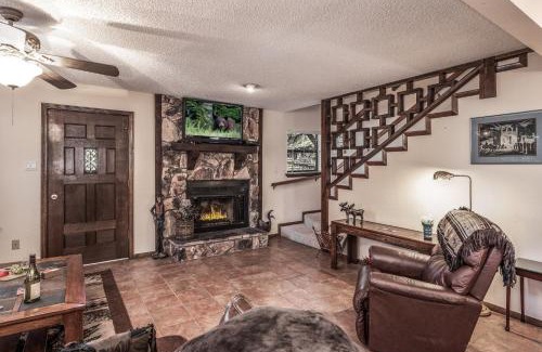 Ruidoso Apartment | Pinon Park B22