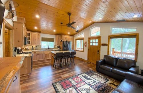 Oakhurst House | Pioneer