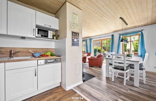 Kronsgaard House | Pippilotta - fireplace, Finnish sauna, shower, terrace, dryer, parking space
