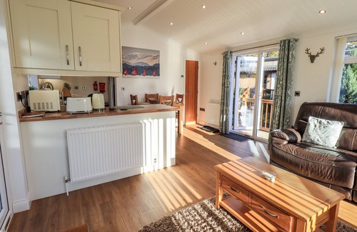 Allithwaite Cottage | PIPPIN LODGE, pet friendly, with open fire in Cartmel
