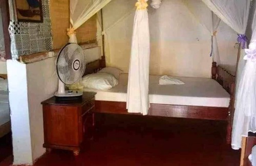 Ambaro House | Piscine bimoko