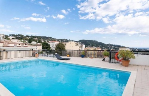 Le Cannet Apartment | Piscine Rooftop | Chambre +Terrasse Privée