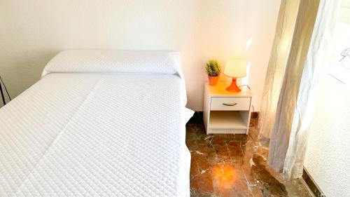 Jaen House | Piso compartido DELYRENT, zona CorteInglés Nogales 25
