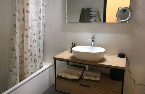 Almoster Apartment | Piso en casa de pueblo