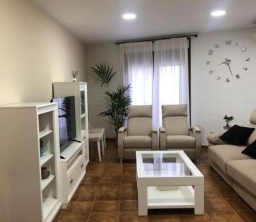 Santa Cruz de la Zarza Apartment | Piso NUEVO Plaza de la Constitución Sta Cruz de la Zarza