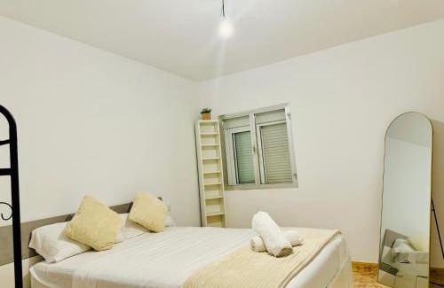 Barajas Apartment | Pisos Baraja Gl