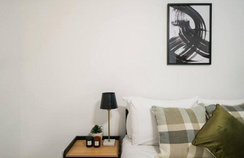 Cleveland House | Pitshanger Hububb Stay