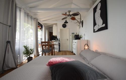 Rijeka Apartment | Place for two by Villas Guide