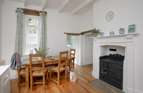 Mylor Churchtown House | Place Lodge