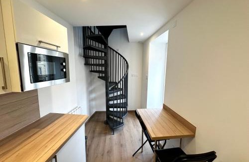 Vienne Apartment | Place SAINT PAUL triplex 19m2