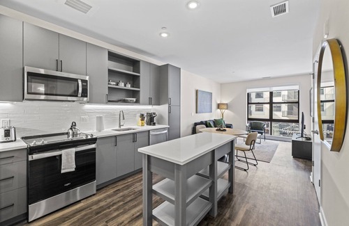 Cathedral Heights Apartment | Placemakr Cathedral Heights