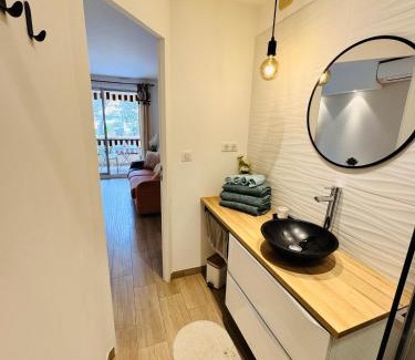 Boulouris-sur-Mer Apartment | Plage à 3 minutes à pied