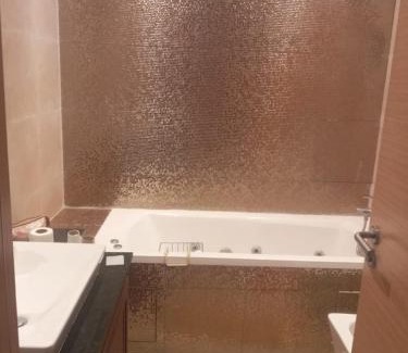 Oulad Khallouf Apartment | plage des nations bouknadel