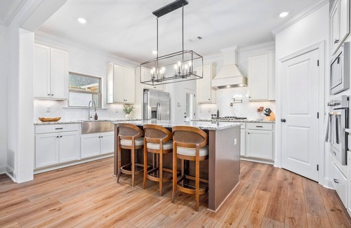 Auburn House | Plainsman Retreat- 4 min to AU, Gameroom, FirePit+