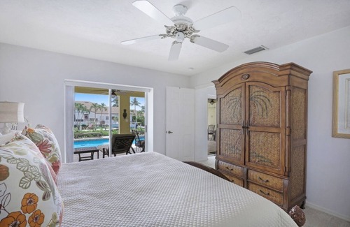 Marco Island House | Plantation Ct. 725 Beautiful Waterfront Pool Home! 3 Bedroom Home by Redawning