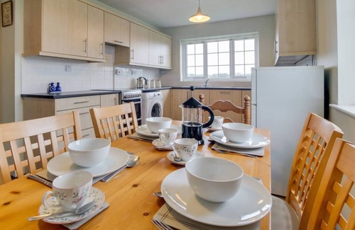 Caergeiliog House | Plas Bach in the beautiful Holyhead