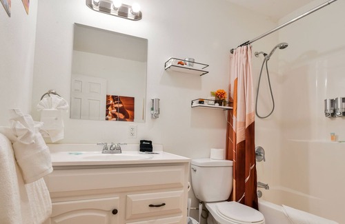 Moab South Valley Apartment | Plateau Views