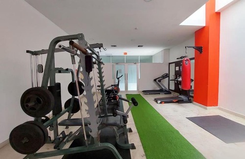 Guayaquil Apartment | PLATINO SUITE CON PISCINA, GIMNASIO Y PARQUEO