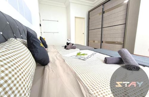 Taman Bukit Mewah Apartment | Platino Warm and Stylish 10Pax Netflix By STAY
