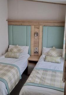 Swalecliffe Other | Platinum beach villa