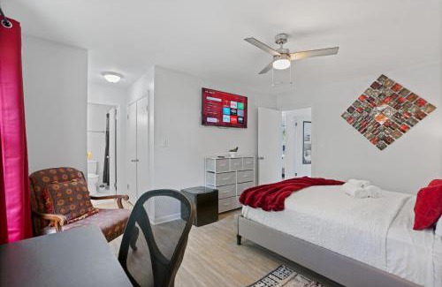 Clarksville House | Play & Stay - Freshly Updated, Workspace & Games