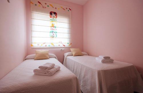 Isla Cristina Apartment | Playa del Cantil, 3 bedrooms and 2 free parking