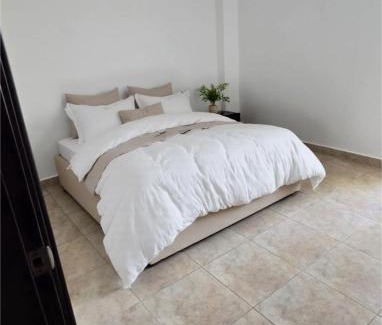 Tumba Vieja Apartment | Playa Dorada Apartamento con Piscinas, Toboganes y Diversión