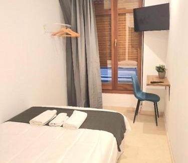 Sant Francesc Hostel | PLAZA HOME ResEst