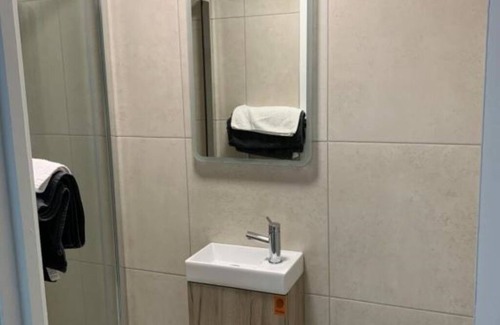 Bangor Apartment | Plaza suite 61 Bn