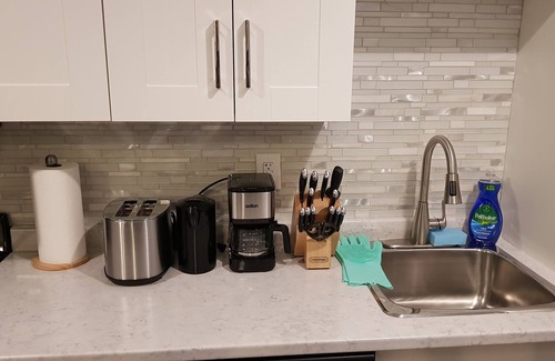 Saskatoon Apartment | Pleasant 1 Bedroom Private Suite in the Meadows