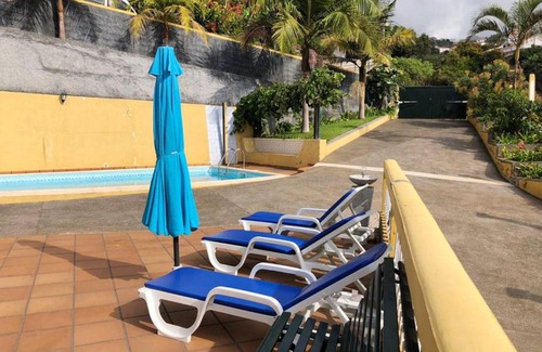 Estrela da Calheta Apartment | Pleasant Apartment with Private Pool in Lombo Do Doutor - 50 m²