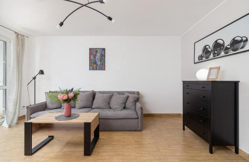 Lagiewniki Apartment | Pleasant Apartment with Terrace Cracow by Noclegi Renters