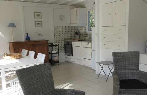 Carcans Ski Chalet | Pleasant chalet between lake, forest and ocean.