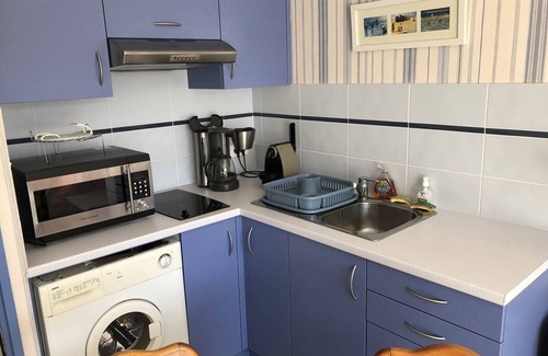 Saint-Cast-le-Guildo Apartment | Pleasant studio with WIFI in the center of Saint Cast for 4 people