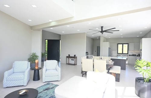 Mount Hardy Villa | Please Inquire Before Booking – Luxury Villa