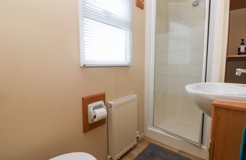 Whitland Cottage | PLEMBURY COTTAGE CARAVAN, family friendly, with a garden in Whitland