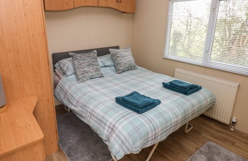 Whitland Cottage | PLEMBURY COTTAGE CARAVAN, family friendly, with a garden in Whitland