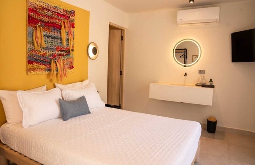 Ejidal Hotel | Plot 7 Cafe - Hotel. Beautiful and quiet Boutique Hotel, with cafeteria.