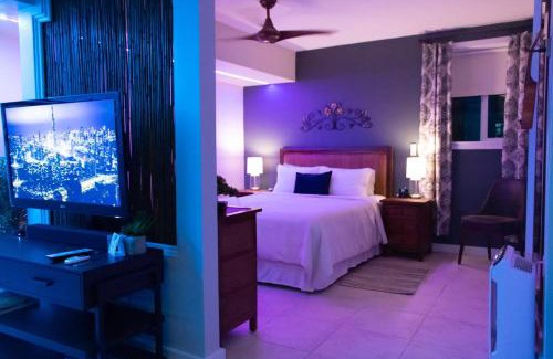 Kailua-Kona House | Plumeria Cottage