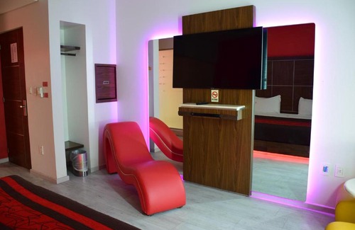 Mexico City Hotel | Plutarco Suites