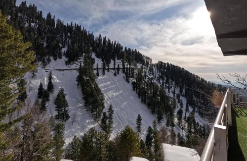 Dhirkot Cottage | Pluto cottage