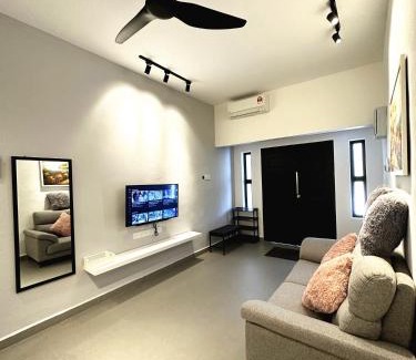 Bayan Baru Apartment | PM153 LandedHouse Modern Airport