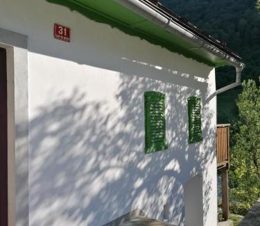Tolmin House | počitniška hiška MEDVEJKE